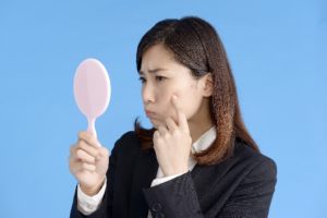 鼻の毛穴の黒い斑点
